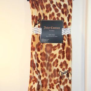 Juicy Couture super soft throw blanket